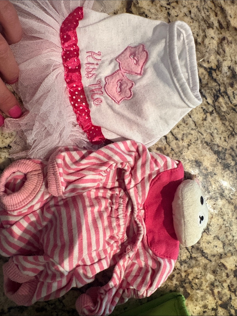 Dog xs clothes. Female. Pink, Blue, Green, White .Washed! Fit xs Pomeranian - Picture 6 of 9